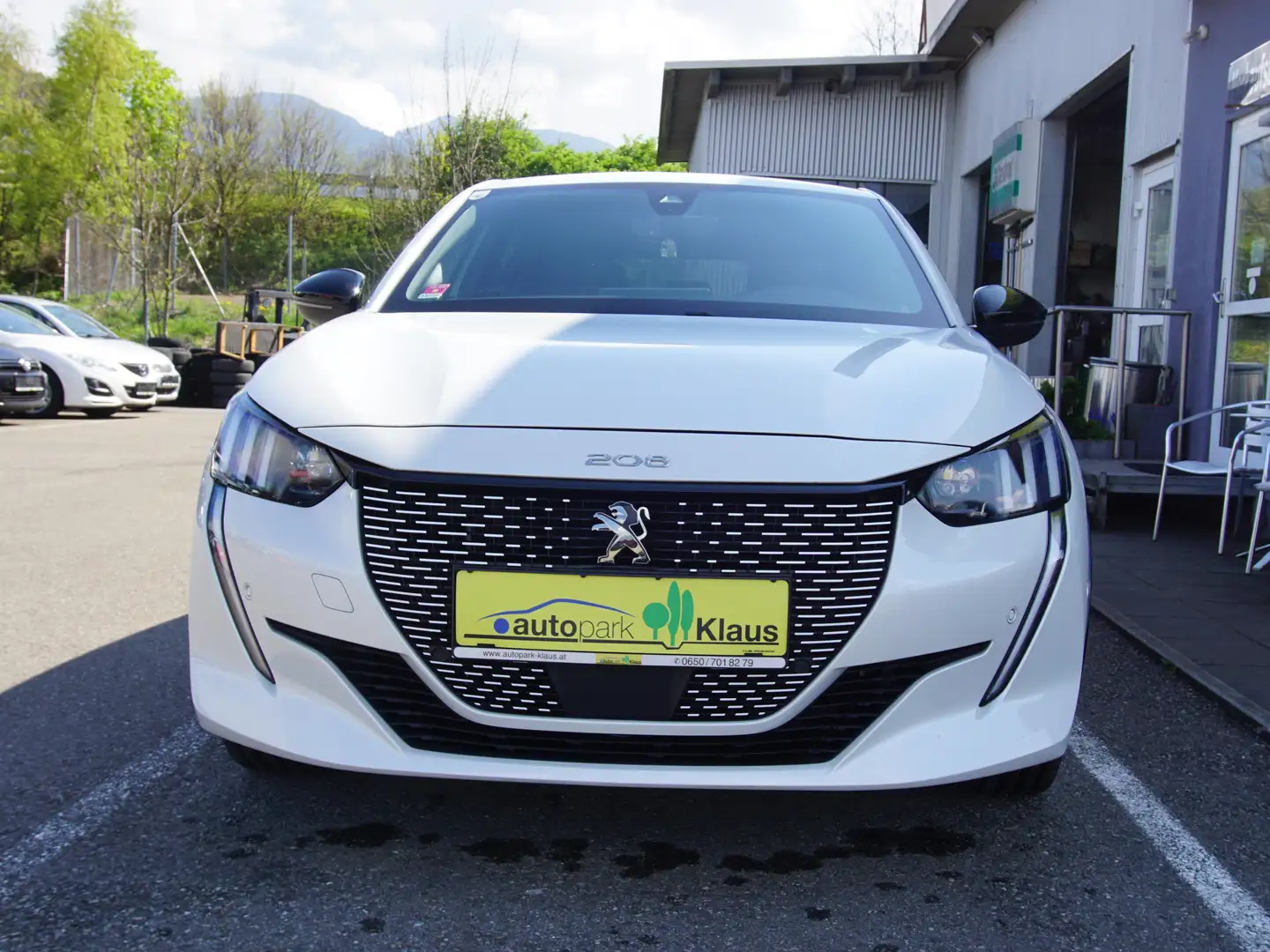 Peugeot 208 e- GT Weiß - 2
