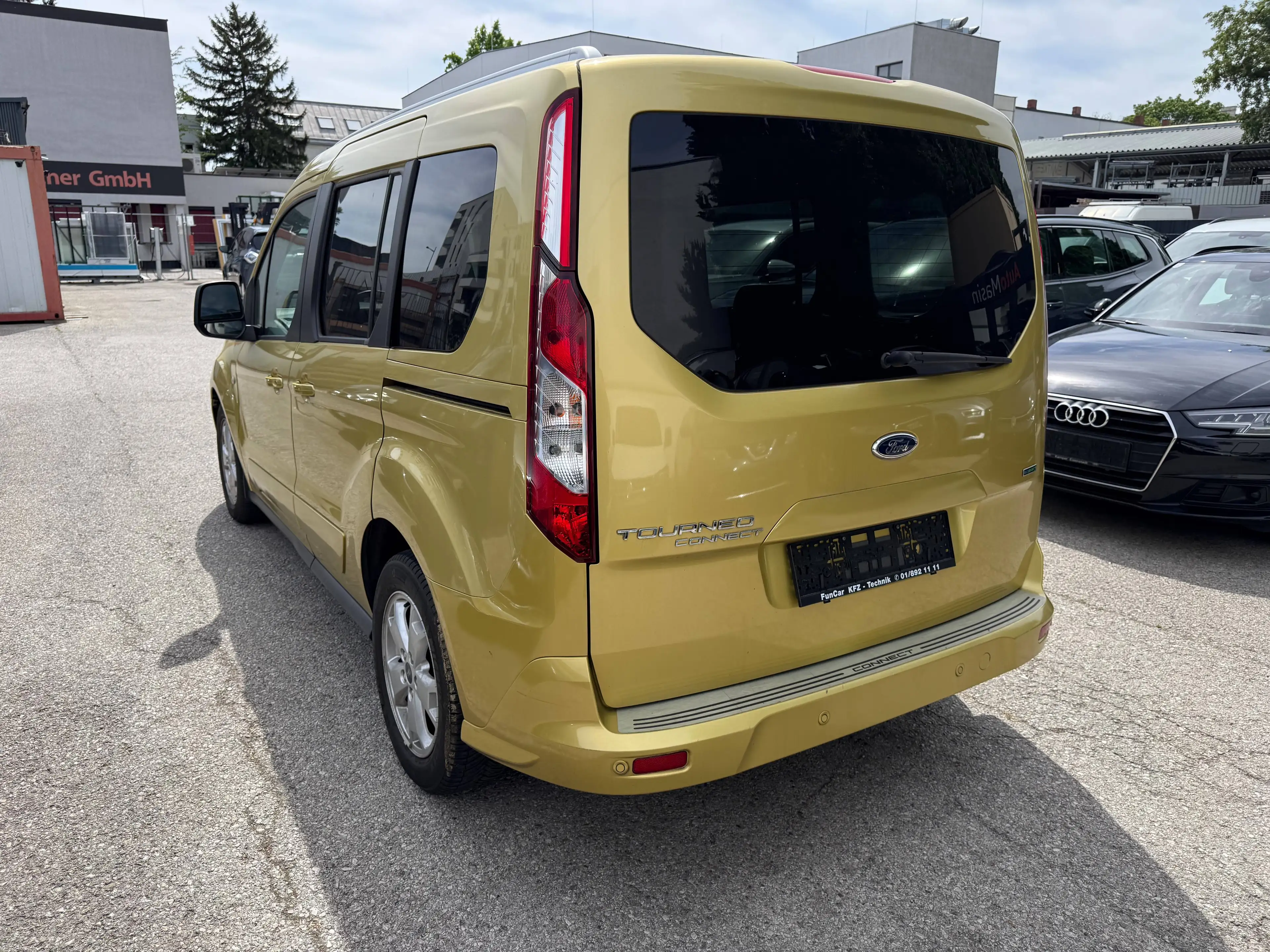 Ford Tourneo Connect Titanium //PANORAMADACH// — photo 4