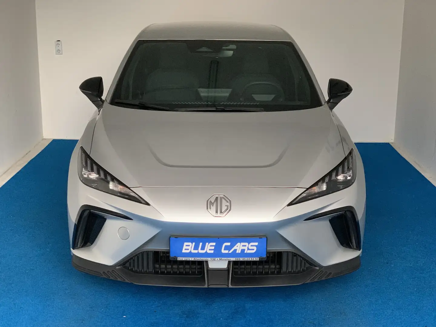 MG MG4 51kWh/ACC/DAB/Klima/LED/Apple/Keyless Argent - 2