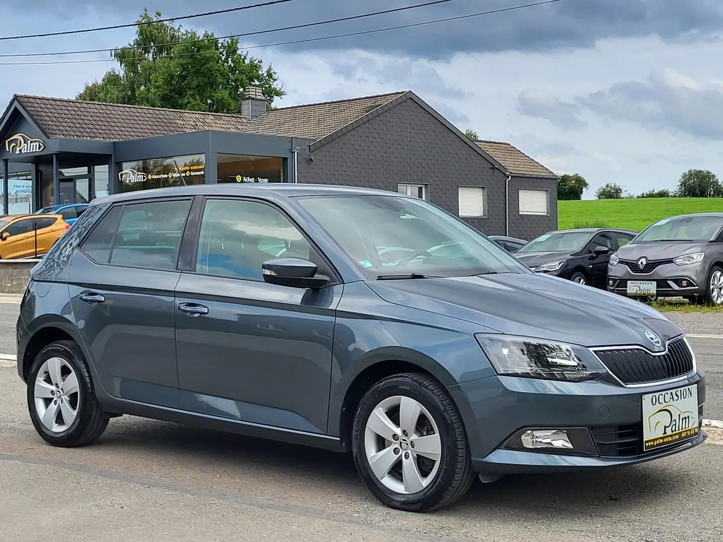 Skoda Fabia Fabia 1.2 TSI Active DSG Grijs - 2