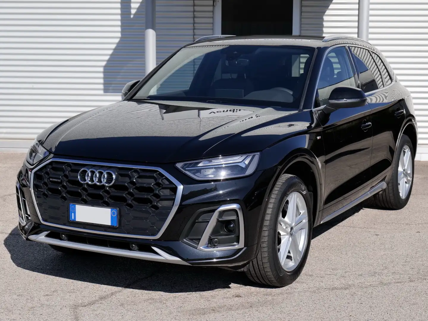Audi Q5 2.0 (40) Tdi Quattro 204cv S-tronic S-line Plus Nero - 1