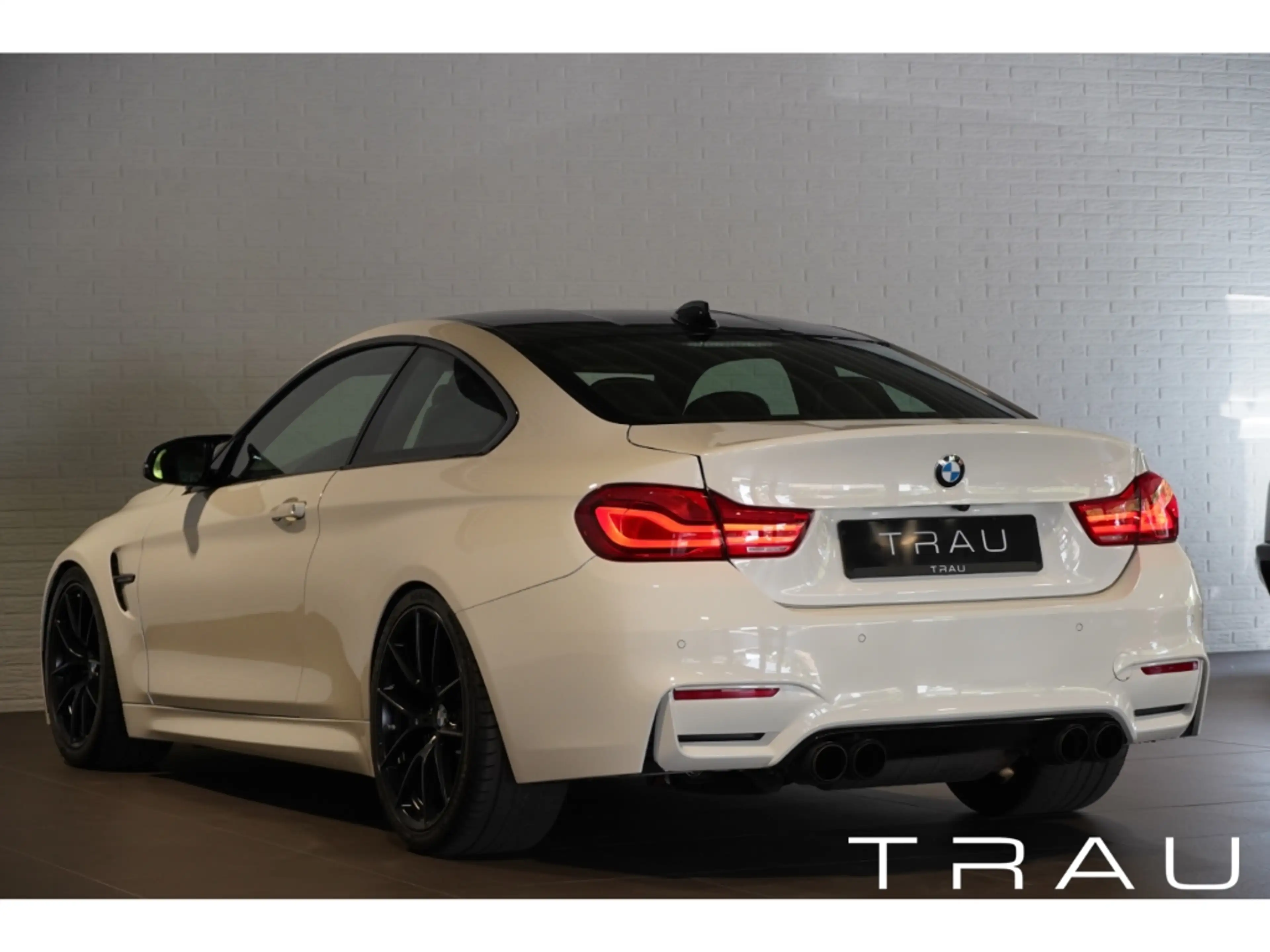 BMW M4 LCI Competition KW V3 HUD Recaro M763 — photo 4