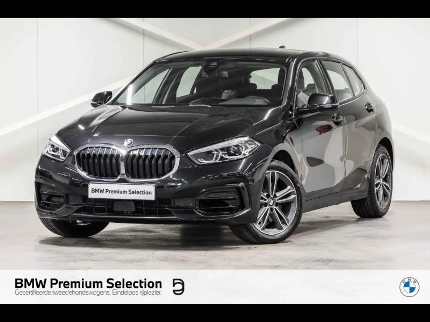 BMW 116 116iA Hatch Sport Zwart - 1
