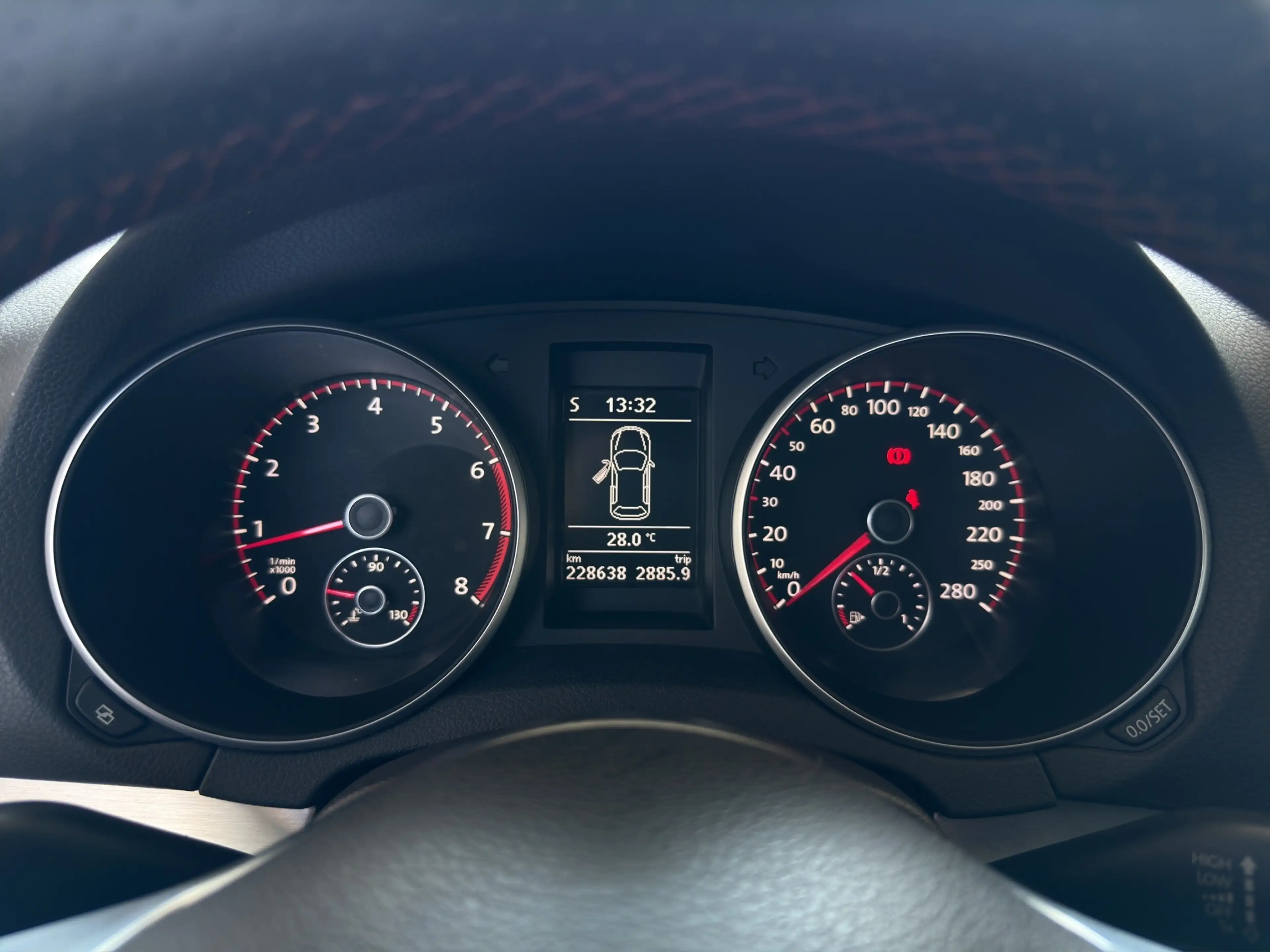 Volkswagen Golf GTI GTI adidas /XENON/SITZHEIZ/NAVI — photo 11