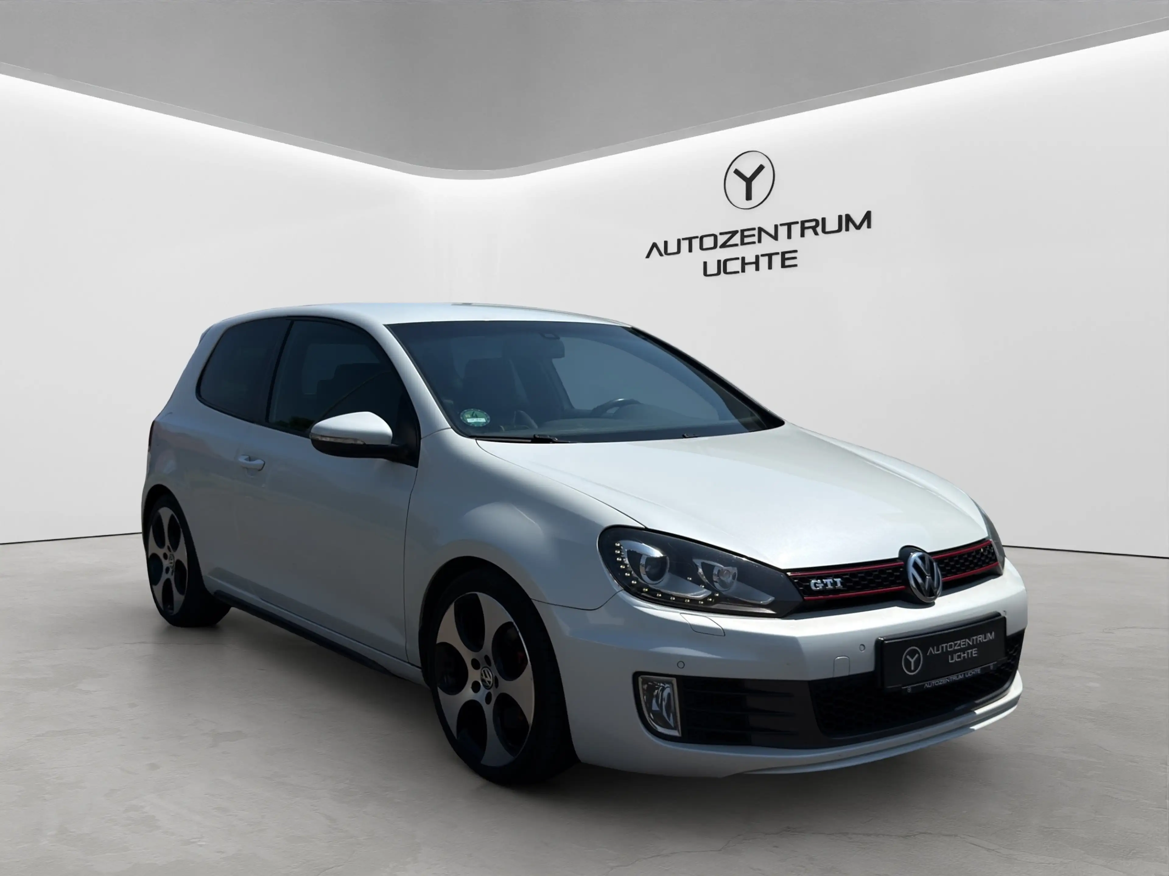Volkswagen Golf GTI GTI adidas /XENON/SITZHEIZ/NAVI