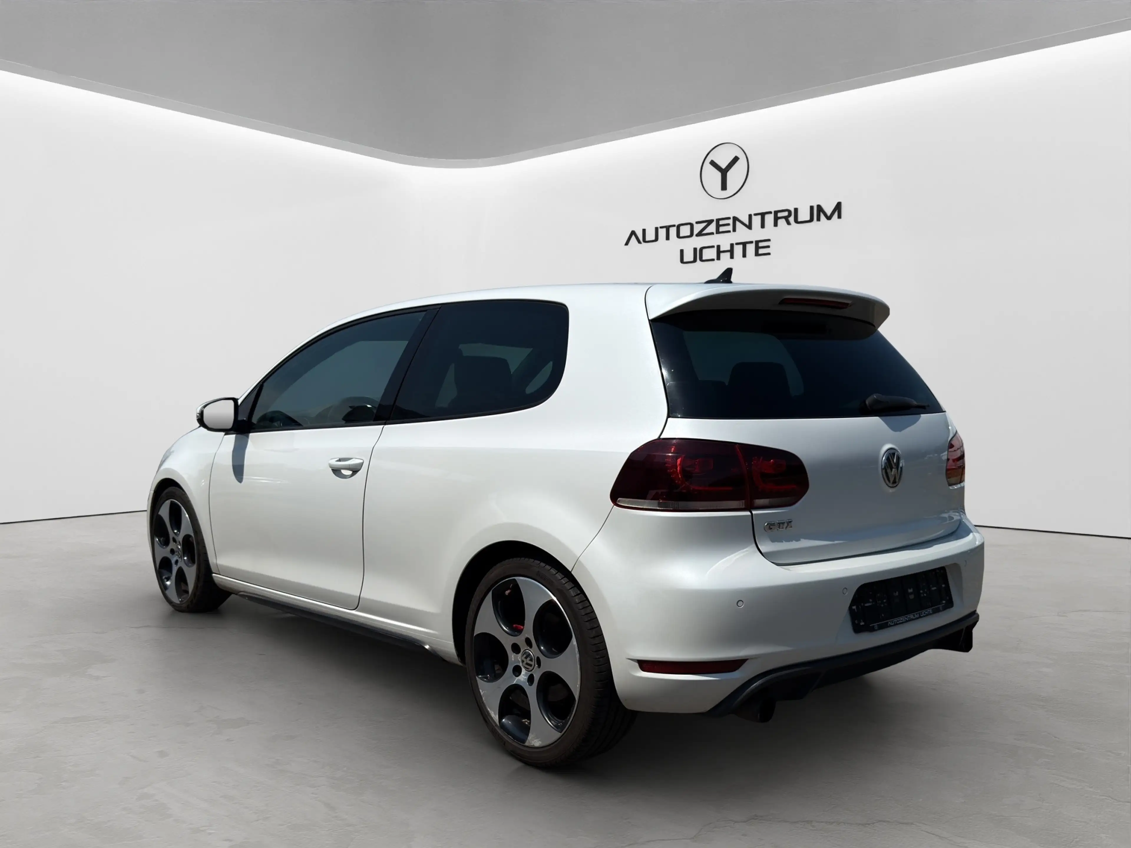 Volkswagen Golf GTI GTI adidas /XENON/SITZHEIZ/NAVI — photo 5
