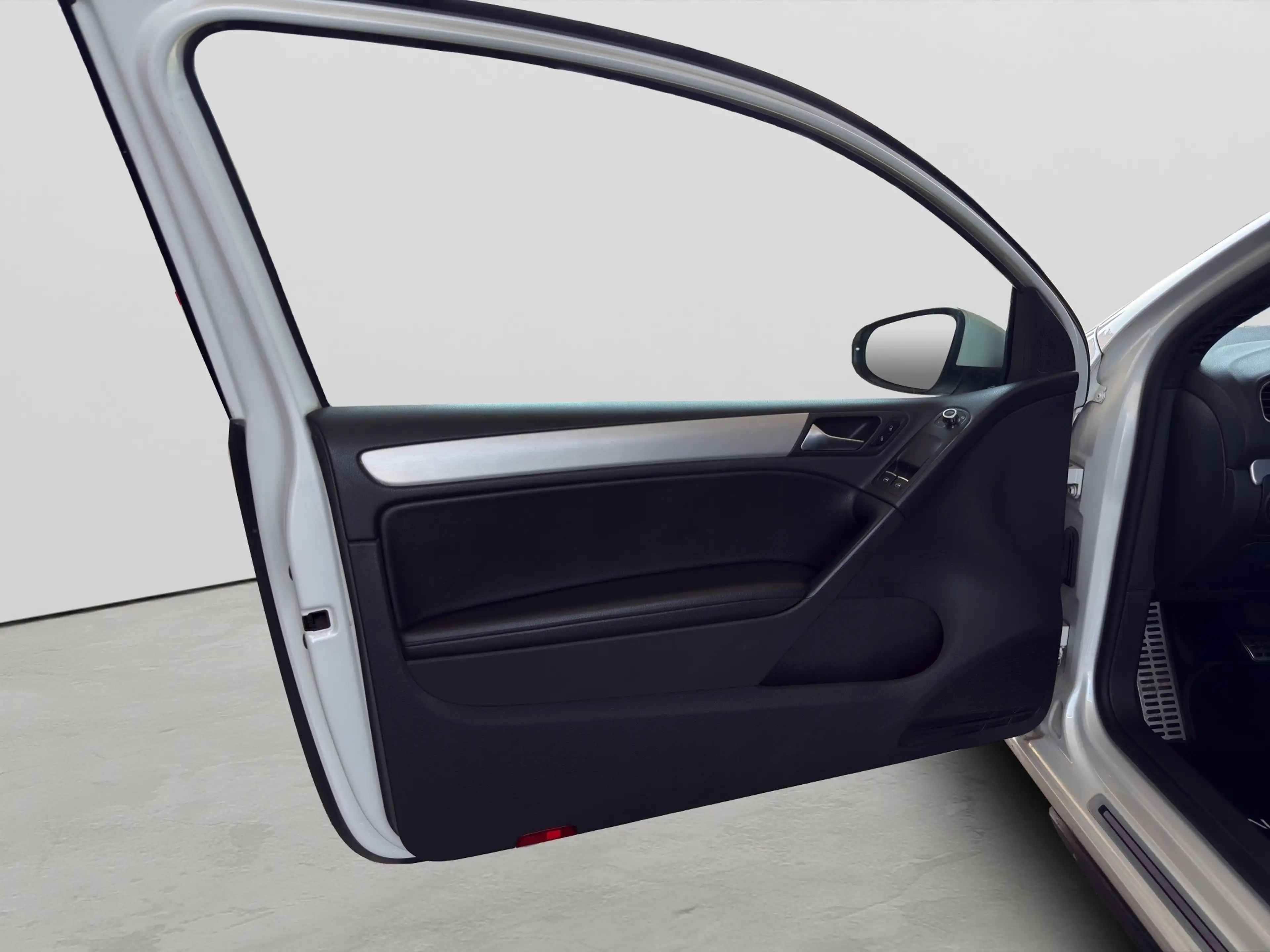 Volkswagen Golf GTI GTI adidas /XENON/SITZHEIZ/NAVI — photo 12