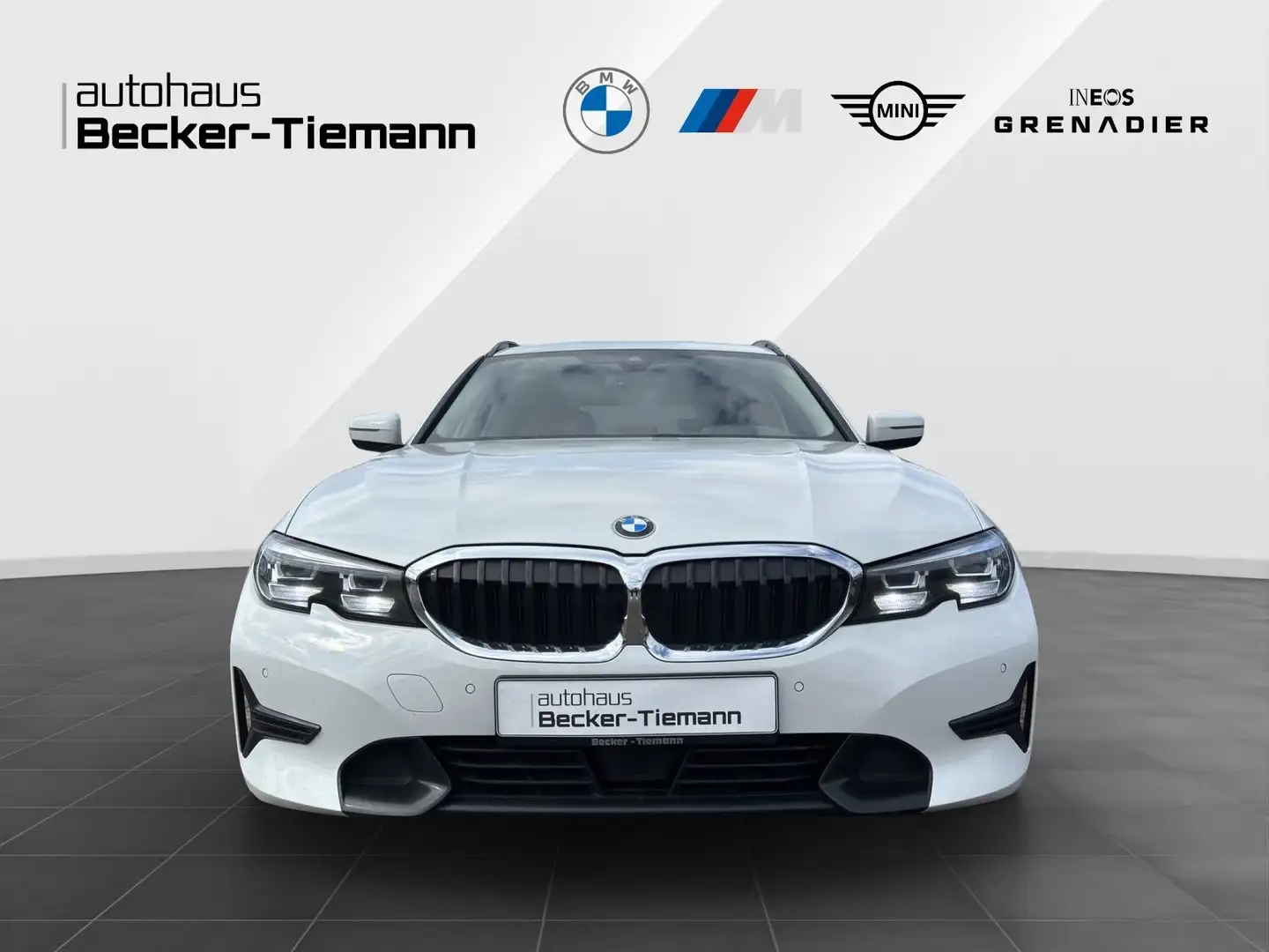 BMW 320 d Touring Aut. LivePro/CarPlay/AHK/ACC/Parking/Kam White - 2