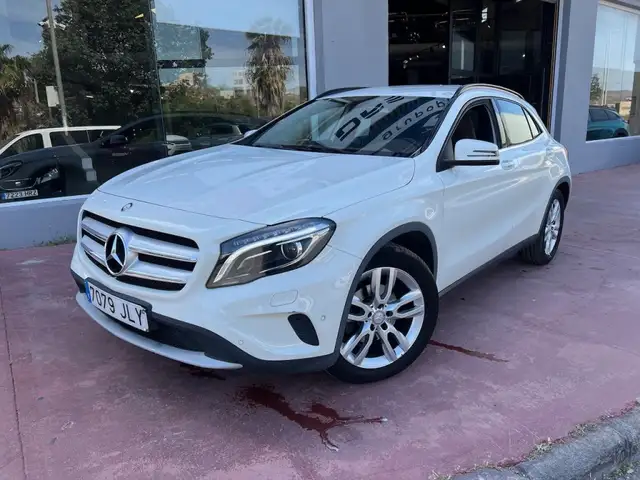 Mercedes-Benz GLA 200 200CDI Style 7G-DCT