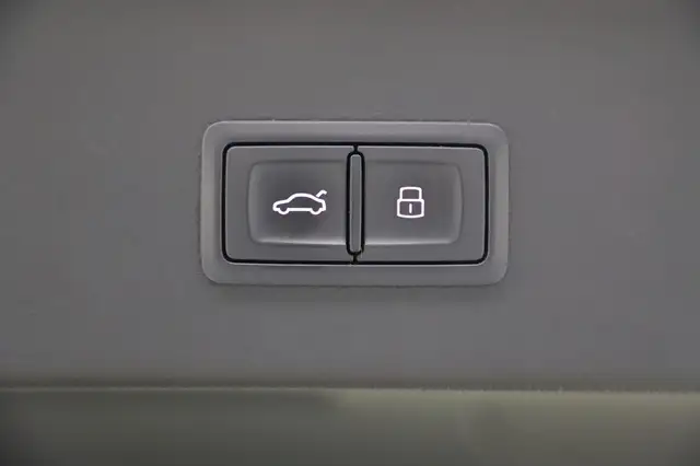 Audi A6 Avant view 22
