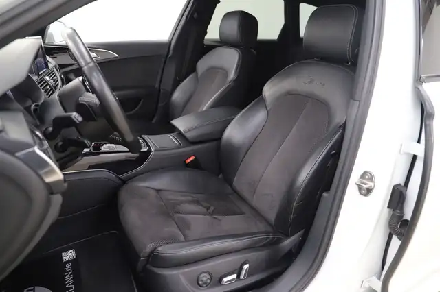 Audi A6 Avant view 9