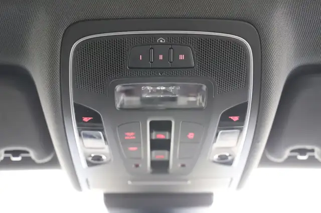Audi A6 Avant view 24