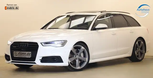 Audi A6 Avant view 3
