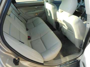 Bild 12 Volvo S80 2.4