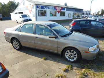 Bild 2 Volvo S80 2.4