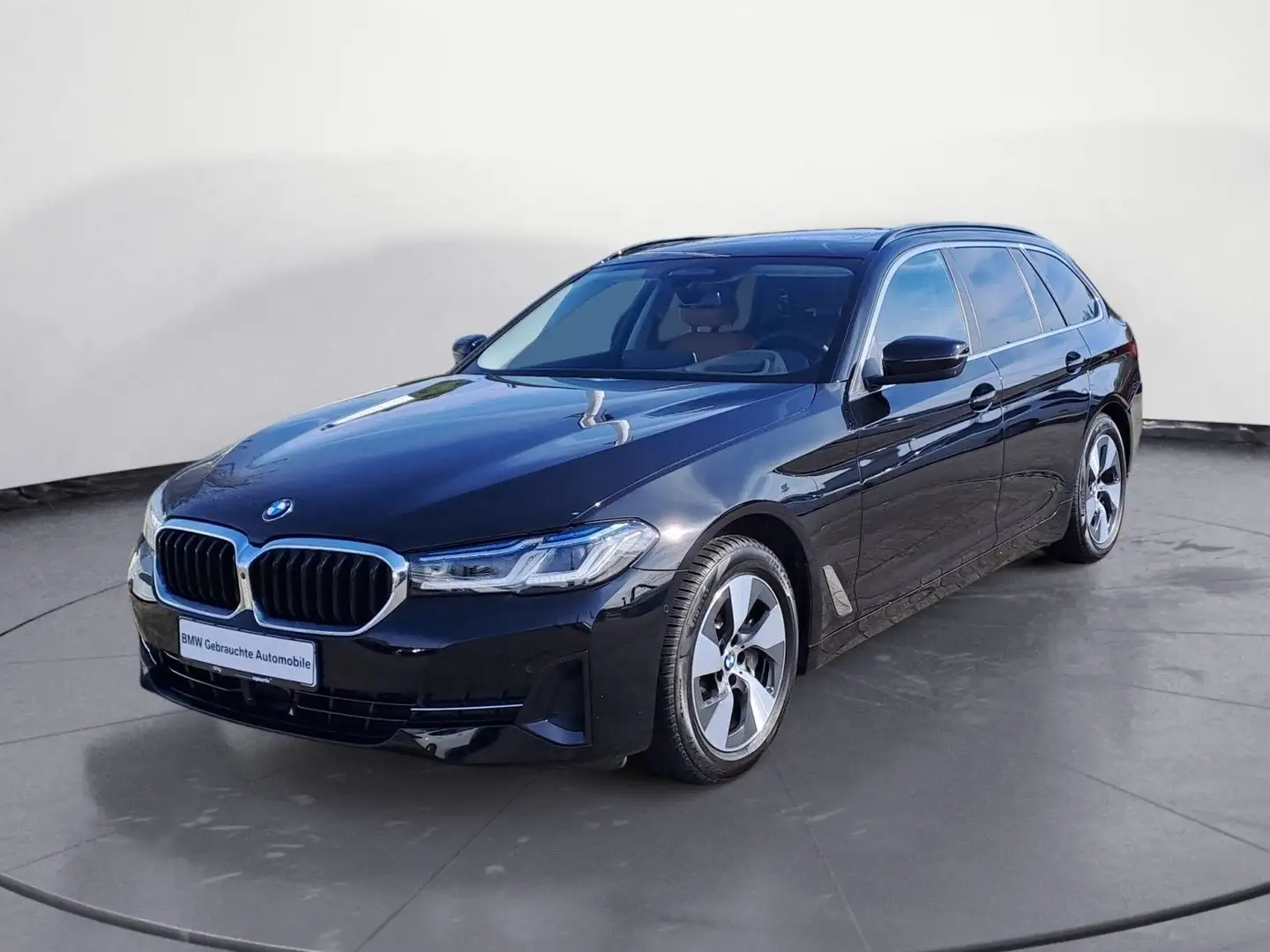 BMW 530 i xDrive Touring Driving Assistant Pro AHK Pa Schwarz - 2