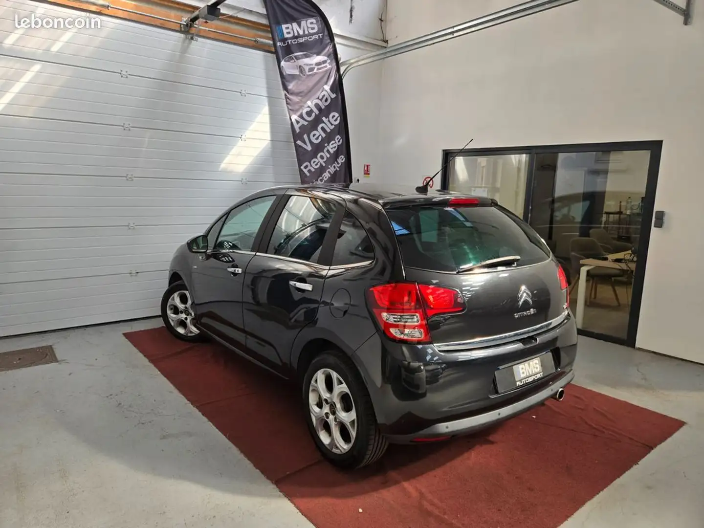 Citroen C3 Citroën 1.6 VTI 120 Exclusive Boîte automatique Noir - 2