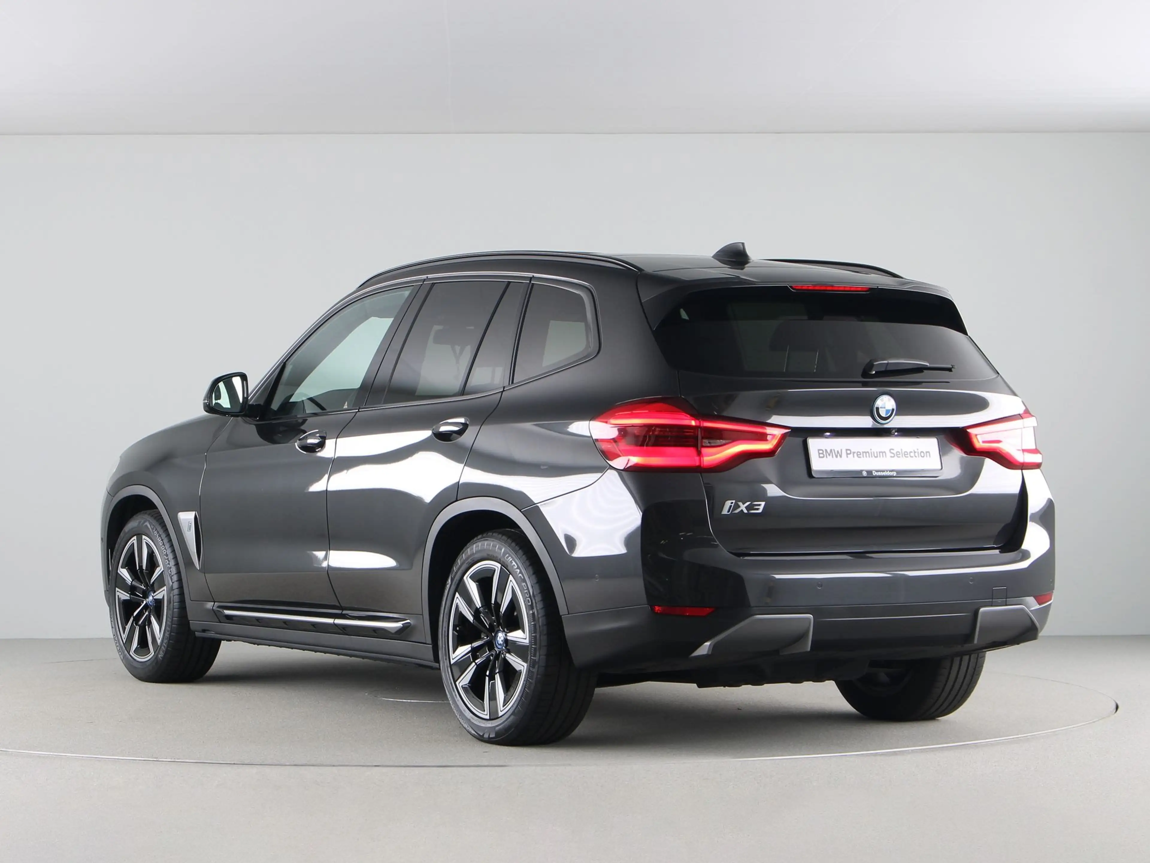 BMW iX3 Executive SoH 99% — photo 7