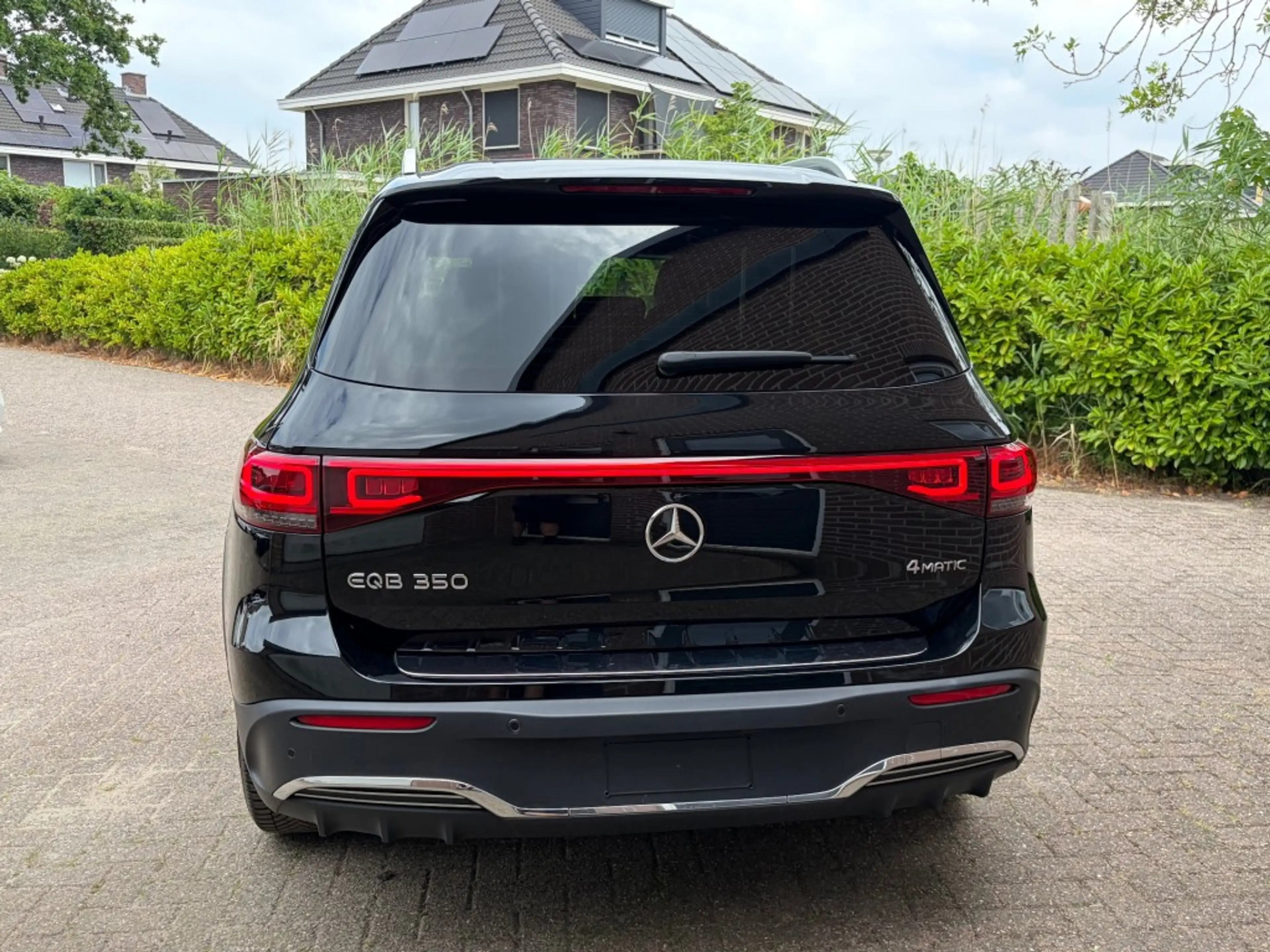 Mercedes-Benz EQB 350 AMG 4matic SOH 98% 7 zits — photo 10