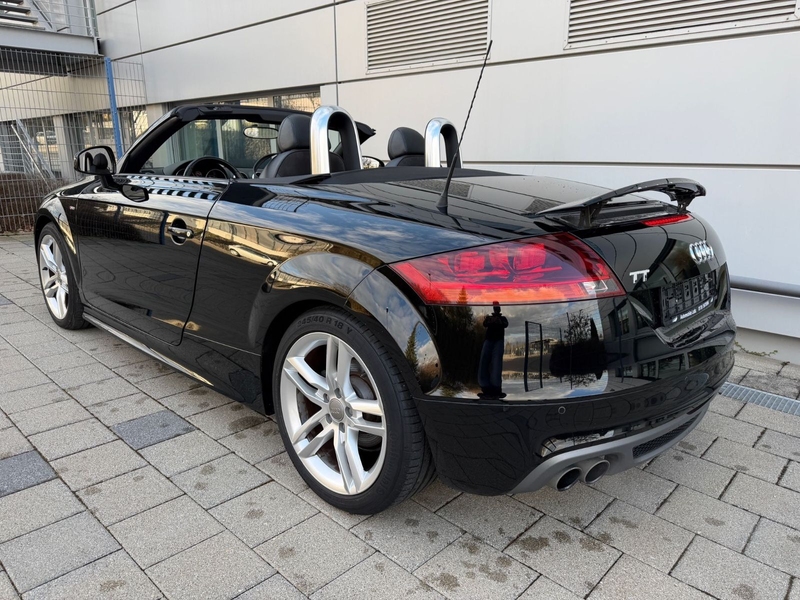 Audi TT 1.8 TFSI Roadster/Cabrio S-Line — photo 4