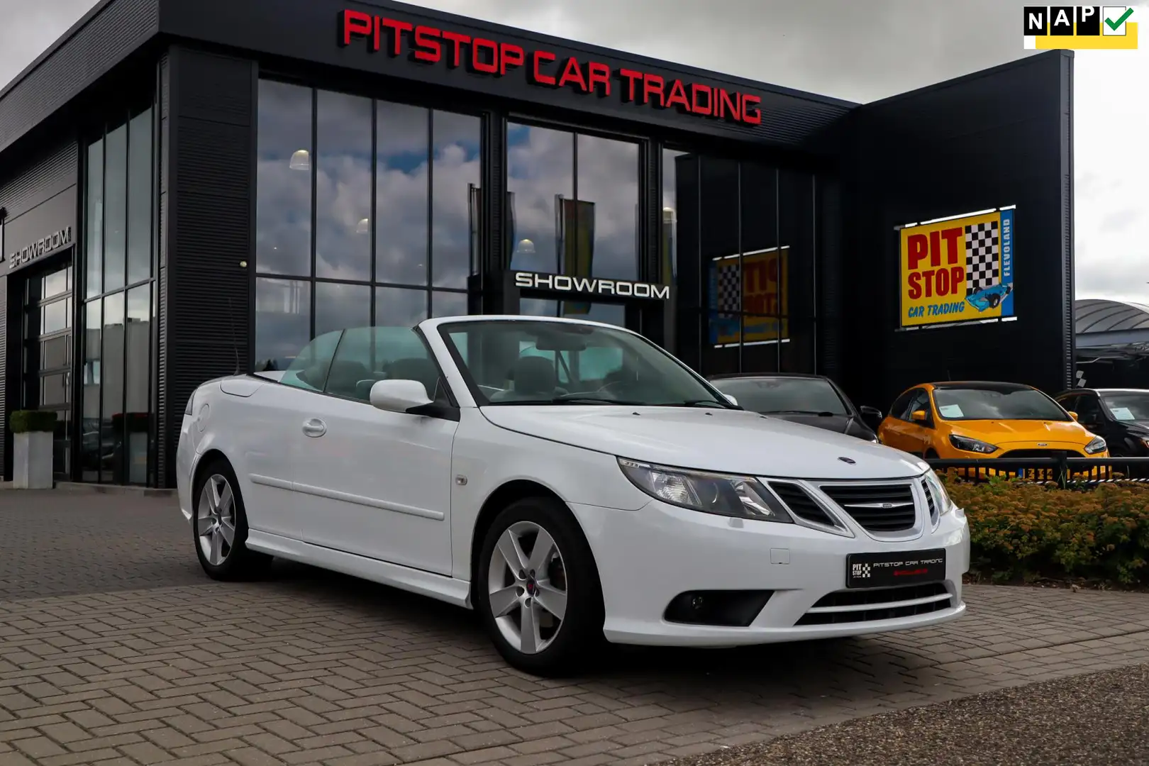 Saab 9-3 Cabrio 2.0 Vector, 200pk, Xenon, Cruise, Climate - 1