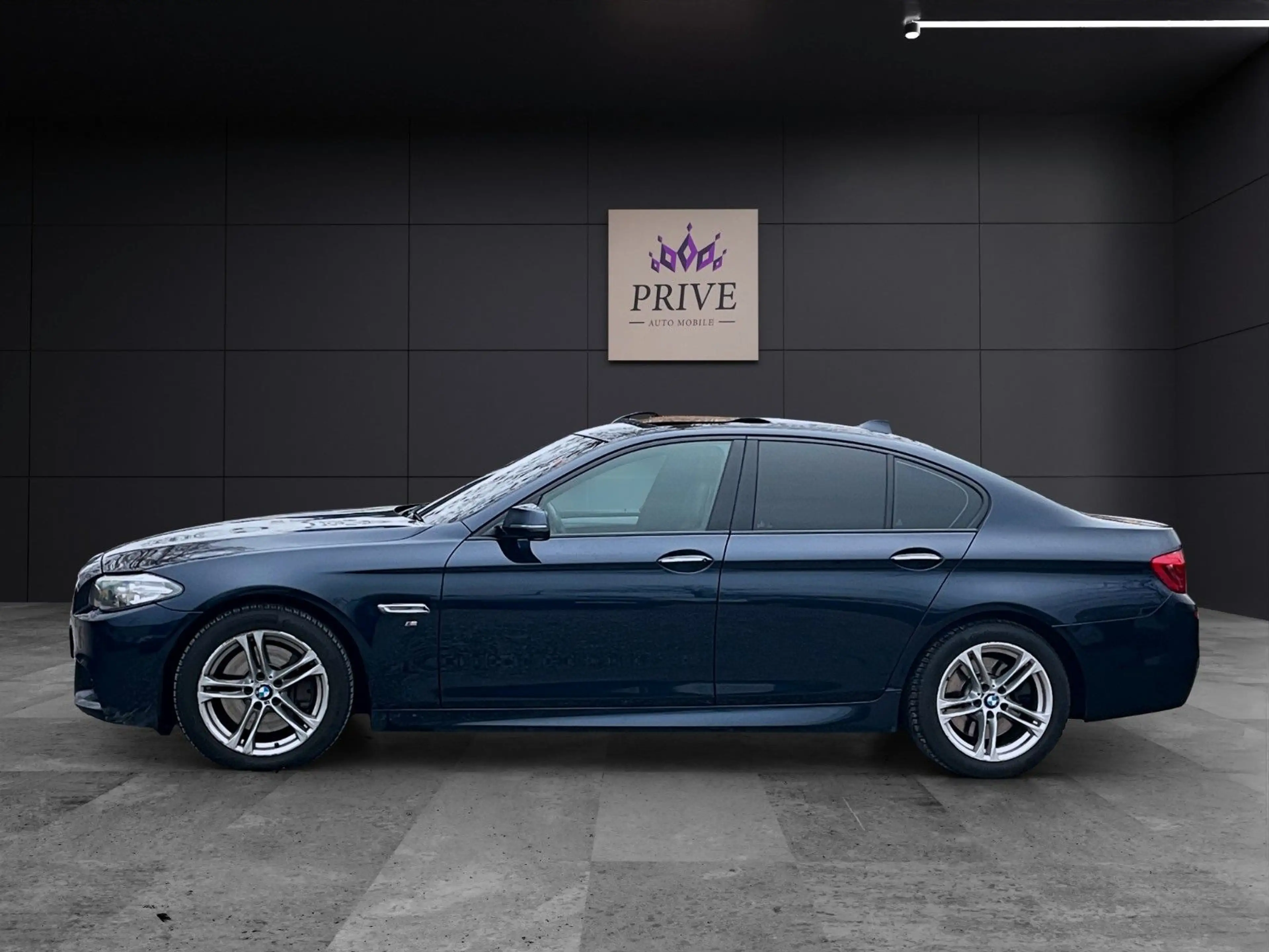 BMW 535 d LCI xDrive M-Paket~Schiebedach~Harman-Kardo — photo 6