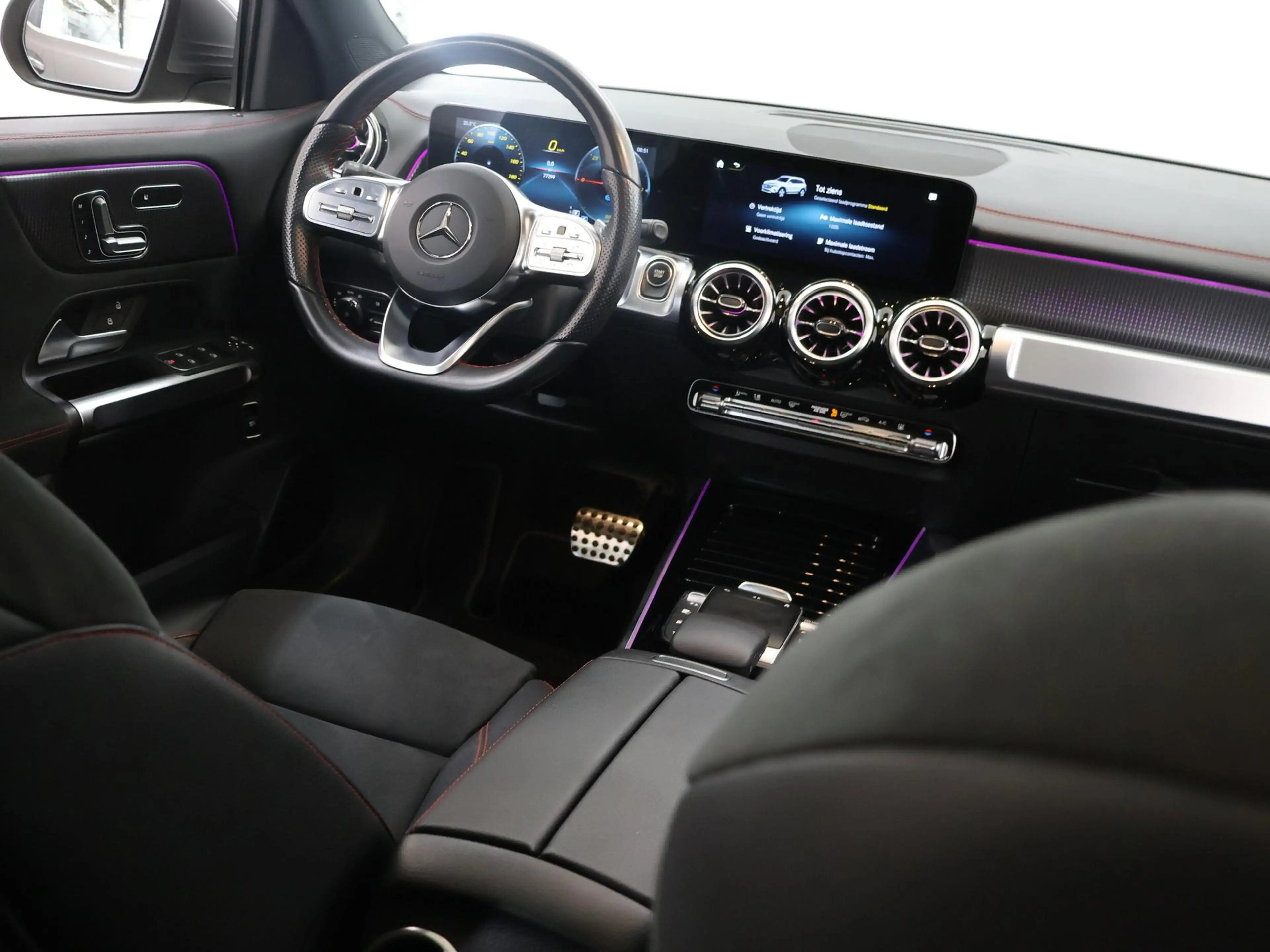 Mercedes-Benz EQB 300 4MATIC AMG Line 67 kWh | Premium pakket | Panorama — photo 9