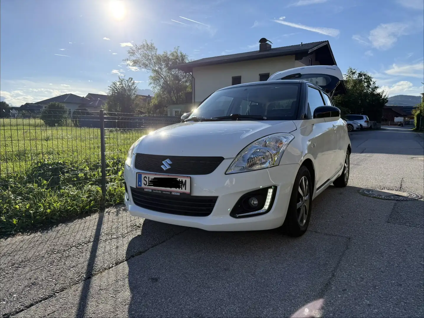 Suzuki Swift 1,2 Clear Weiß - 1