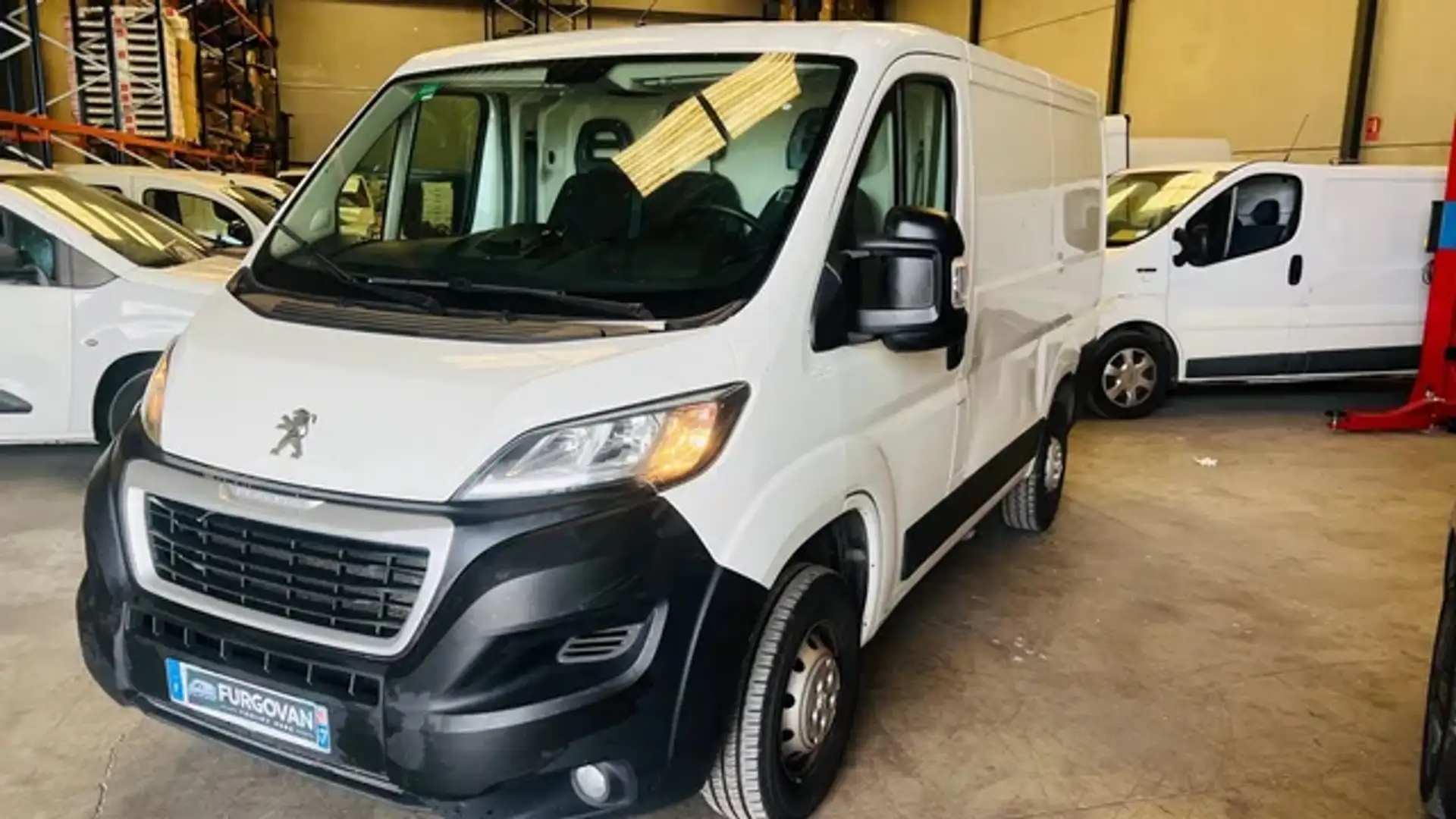 Peugeot Boxer Combi 2.0 BlueHDI 330 L1H1 110 Blanco - 1