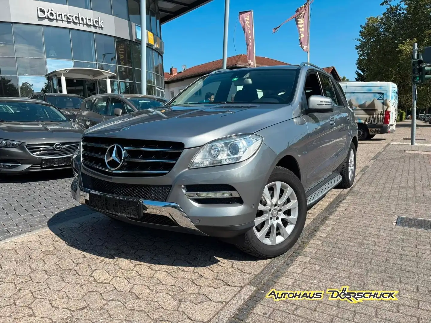 Mercedes-Benz ML 350 ML350 BlueTec Navi Schiebedach SitzheizungKamera Срібний - 1