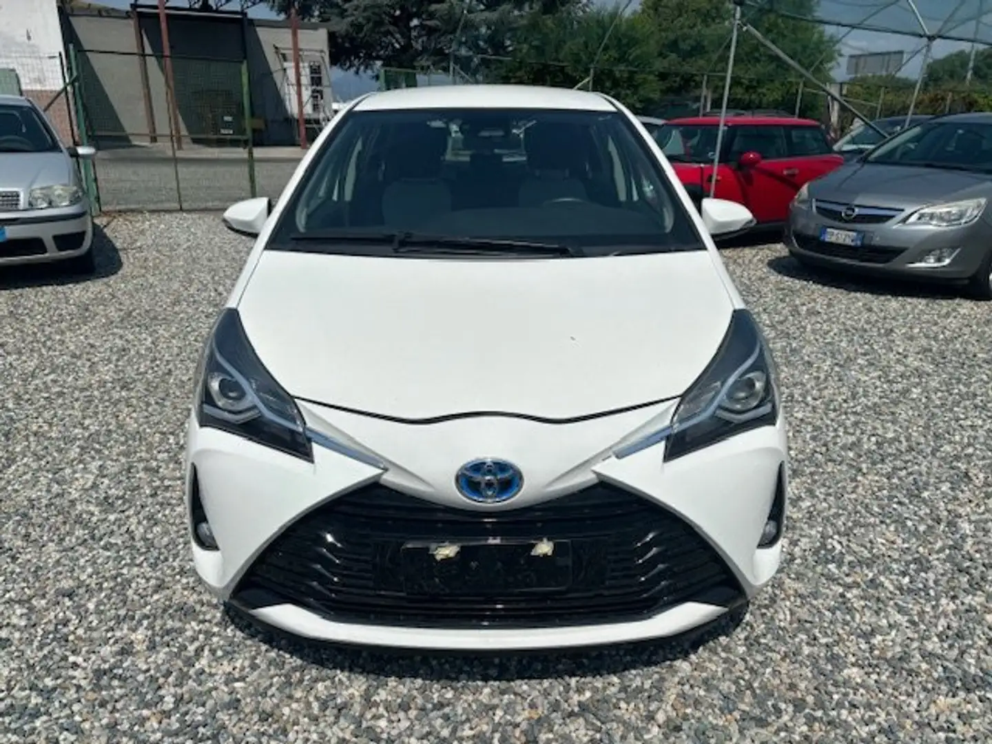Toyota Yaris Yaris III 2017 5p automatica neopatentati Wit - 2
