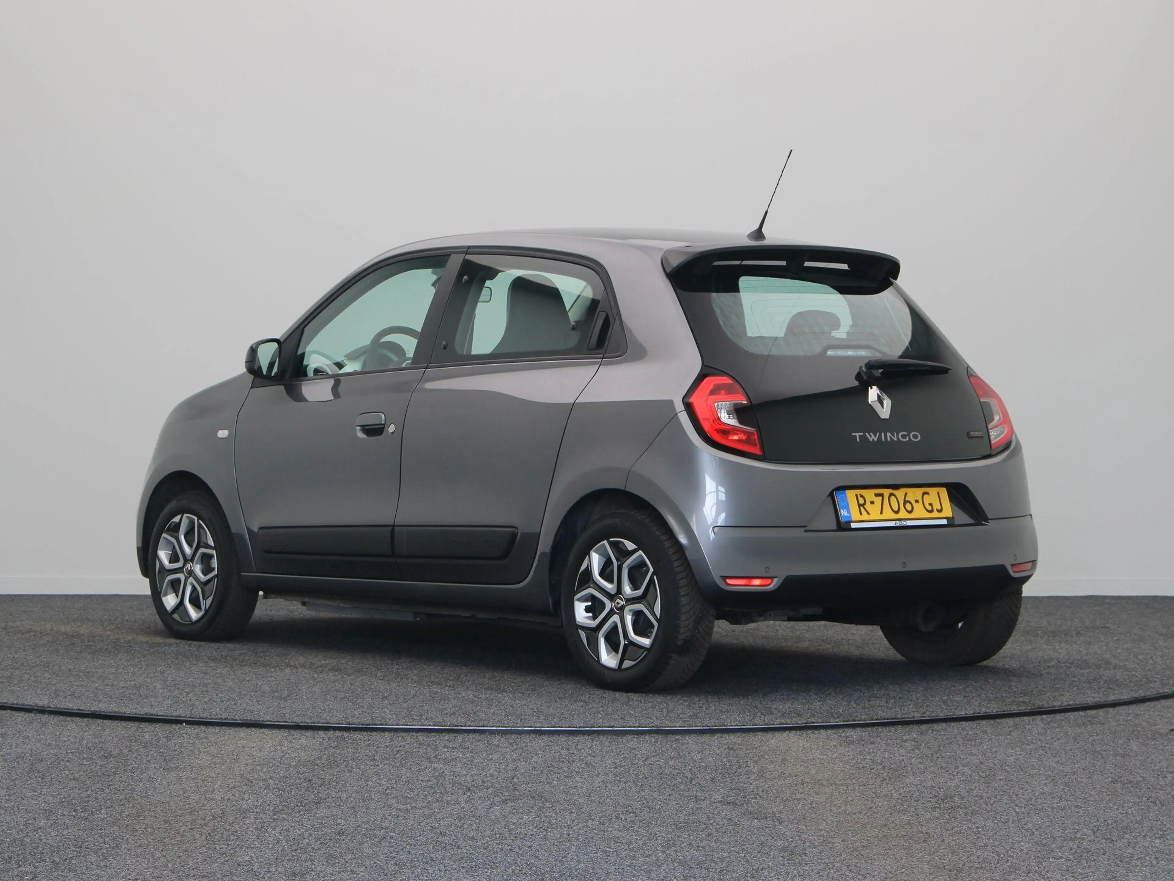 Renault Twingo Z.E. R80 E-Tech Equilibre 22 kWh | Apple Carplay | — photo 2