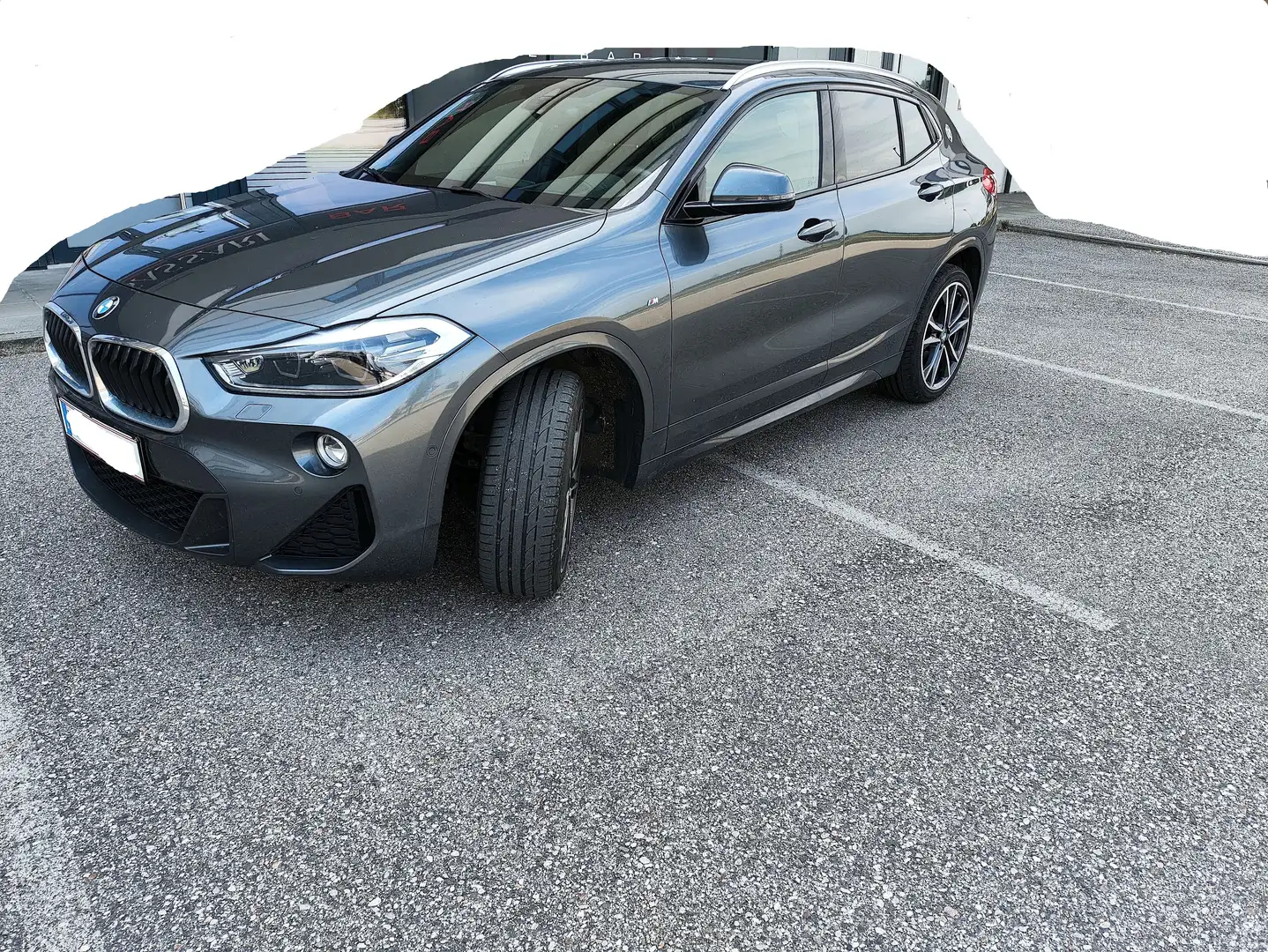BMW X2 sDrive 18d M-Sport Grey - 1