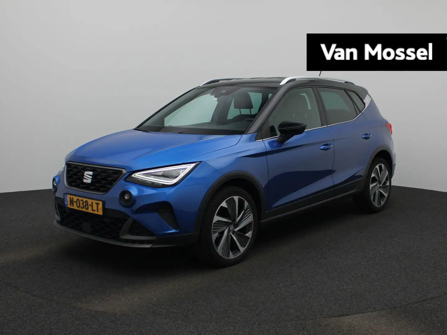 SEAT Arona 1.0 TSI FR Business Intense 95 PK | Parkeersensore Blau - 1