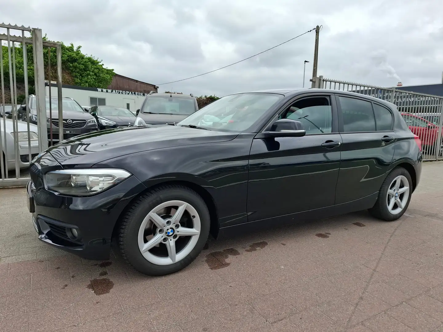 BMW 116 116i Noir - 2