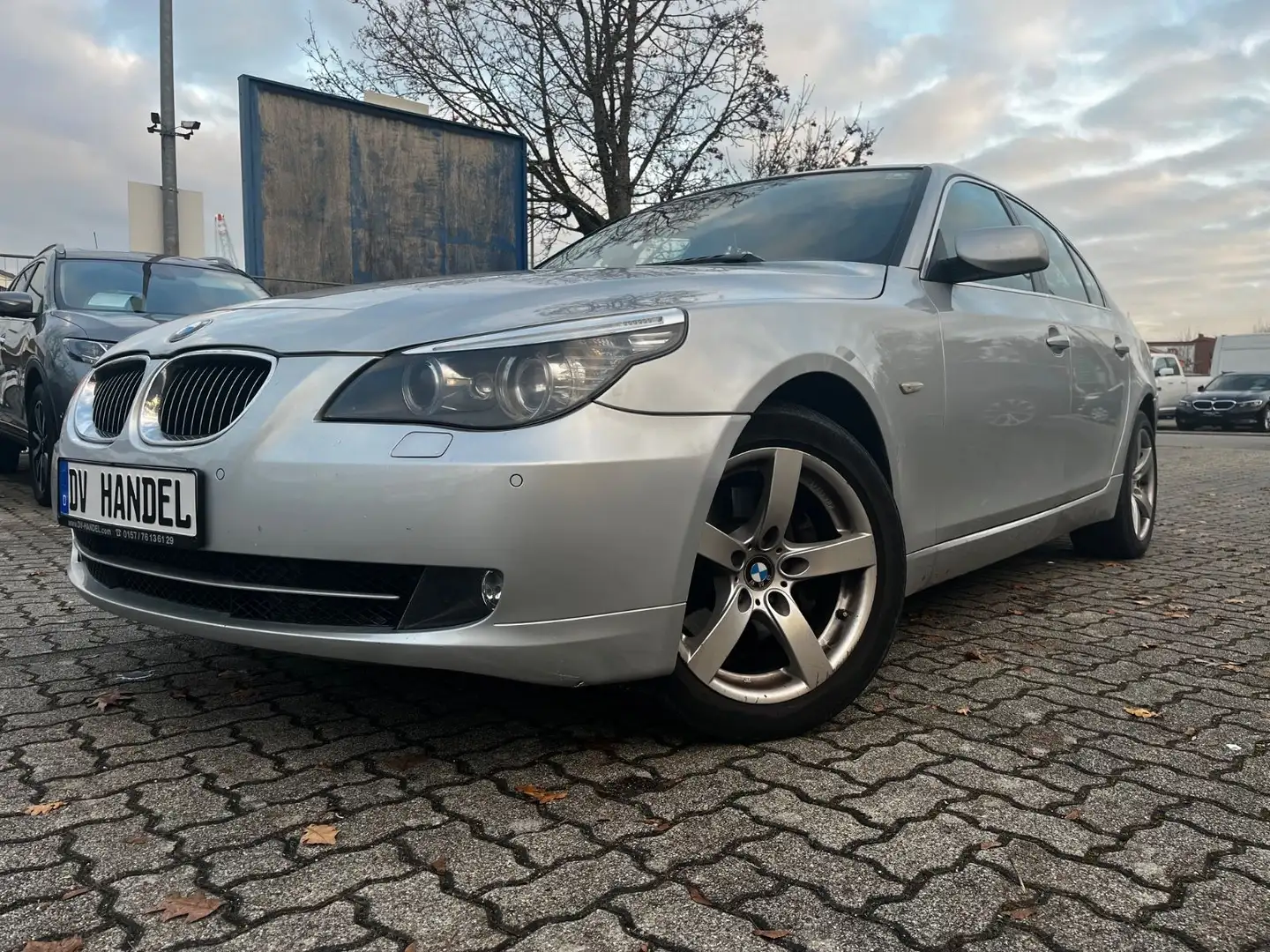 BMW 525 i xDrive * Silber - 1