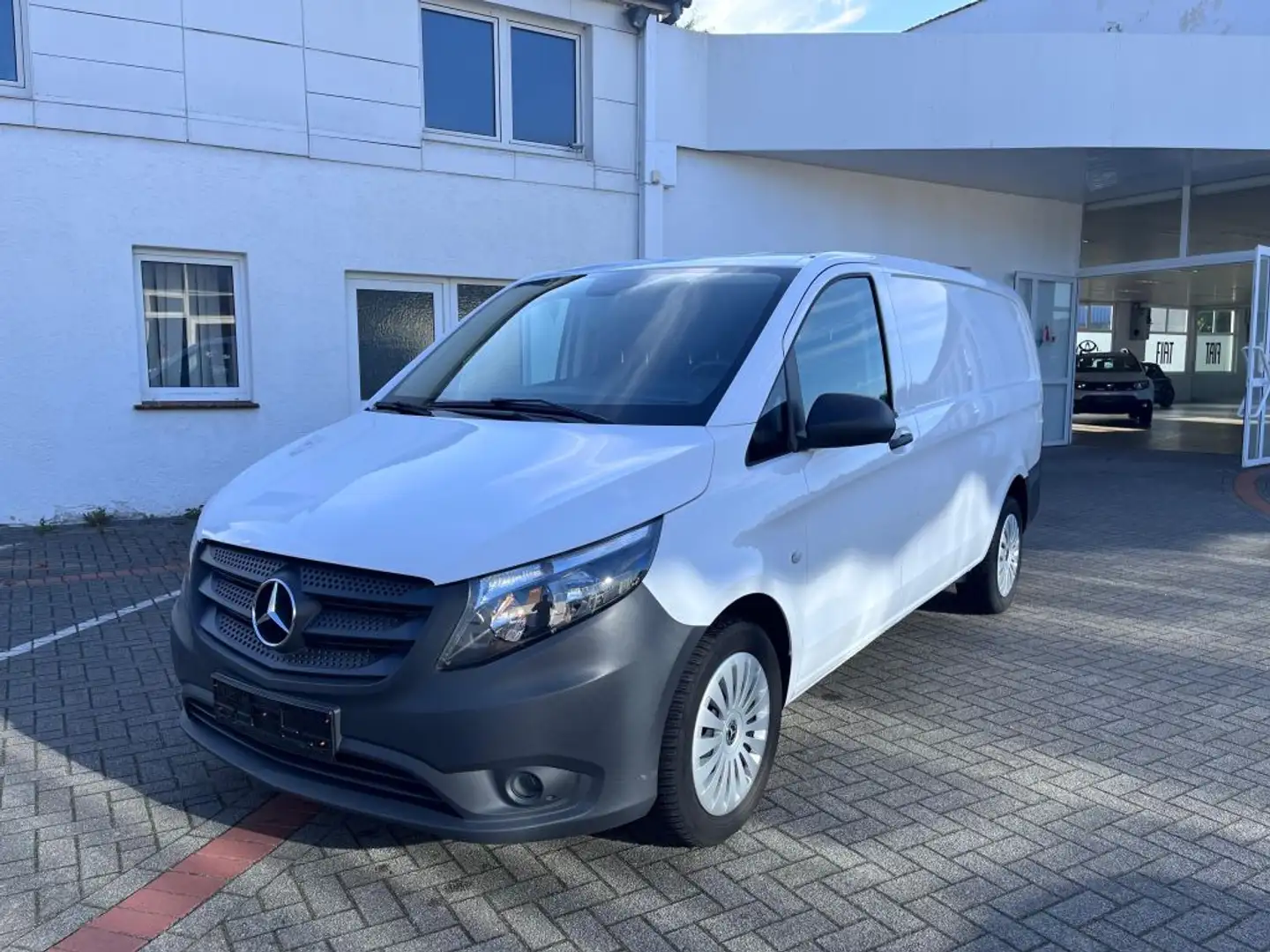 Mercedes-Benz Vito 114 CDI Lang VA BASE Bianco - 2
