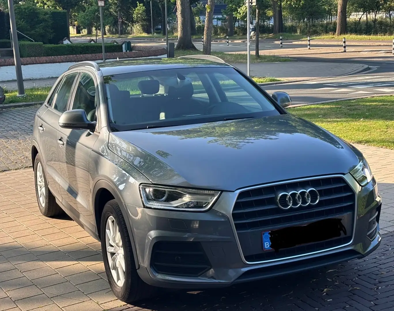 Audi Q3 Q3 2.0 TDI Gris - 1