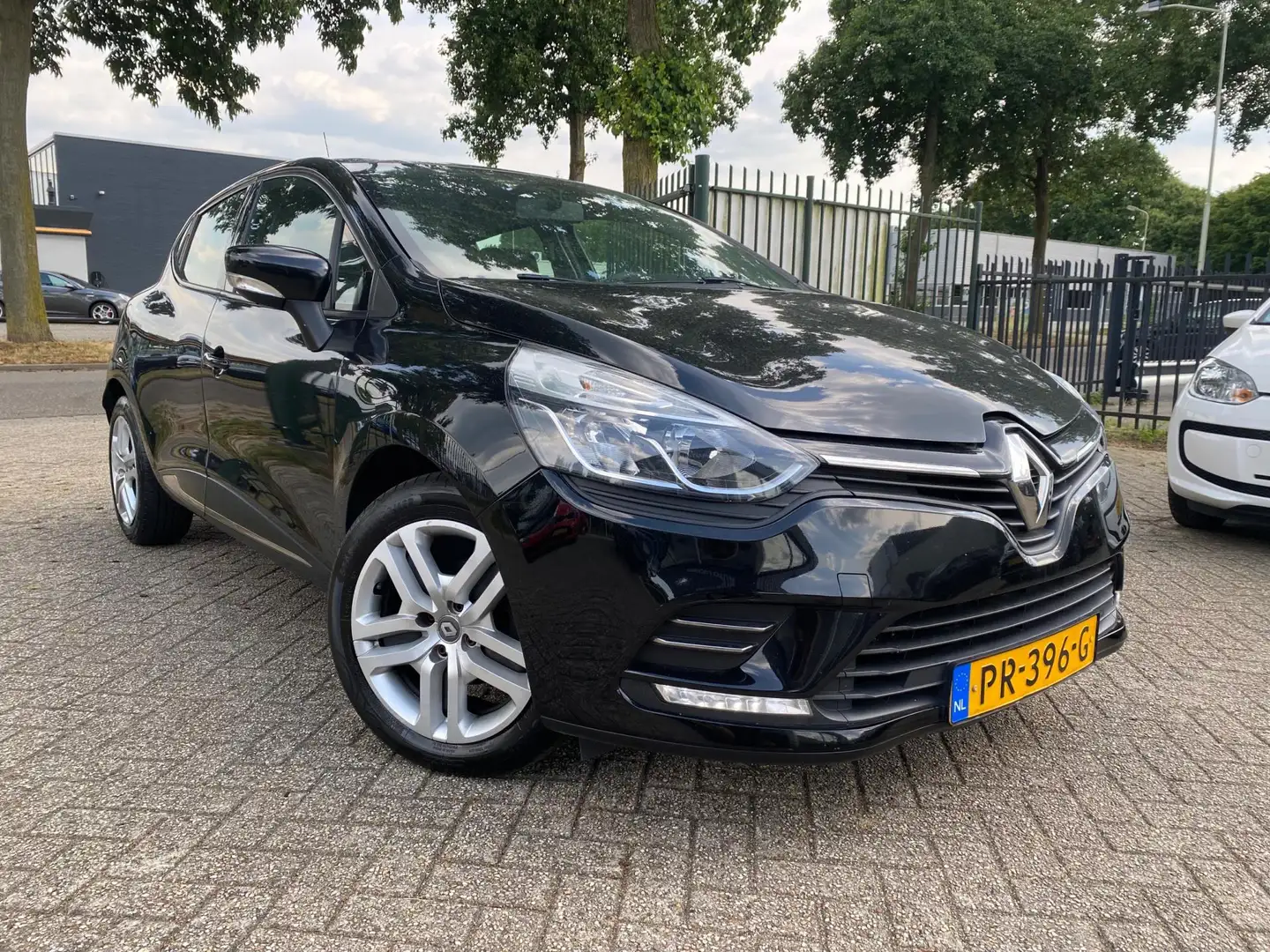 Renault Clio 0.9 TCe Zen Negro - 2