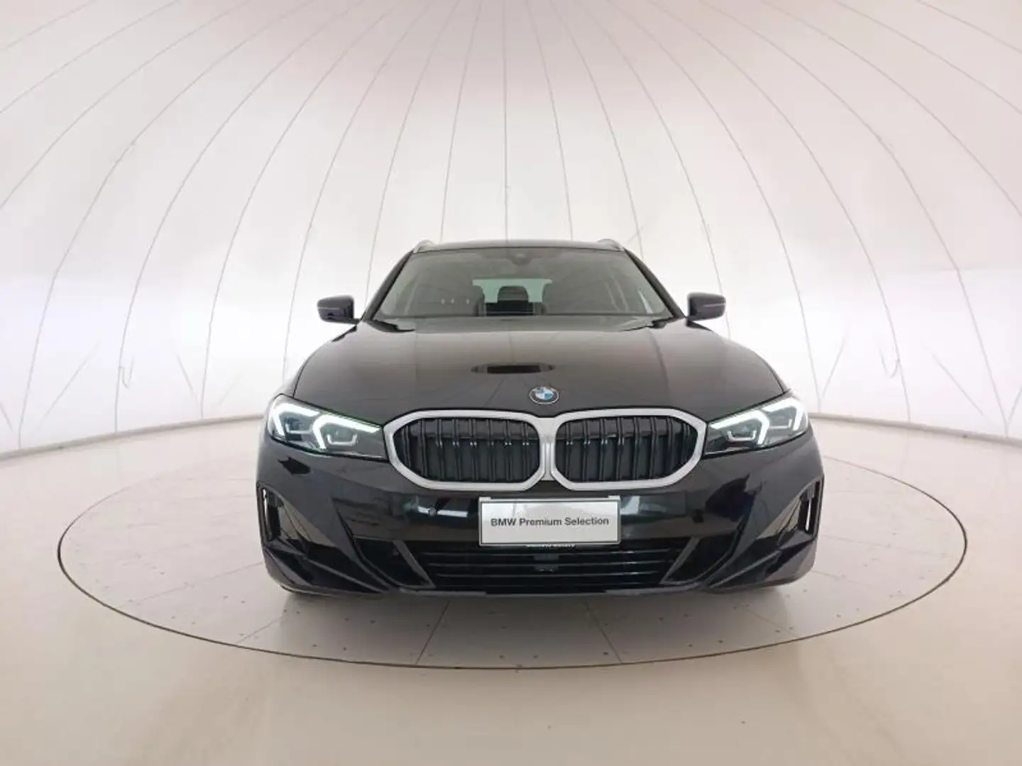 BMW 320 i Touring auto Nero - 2