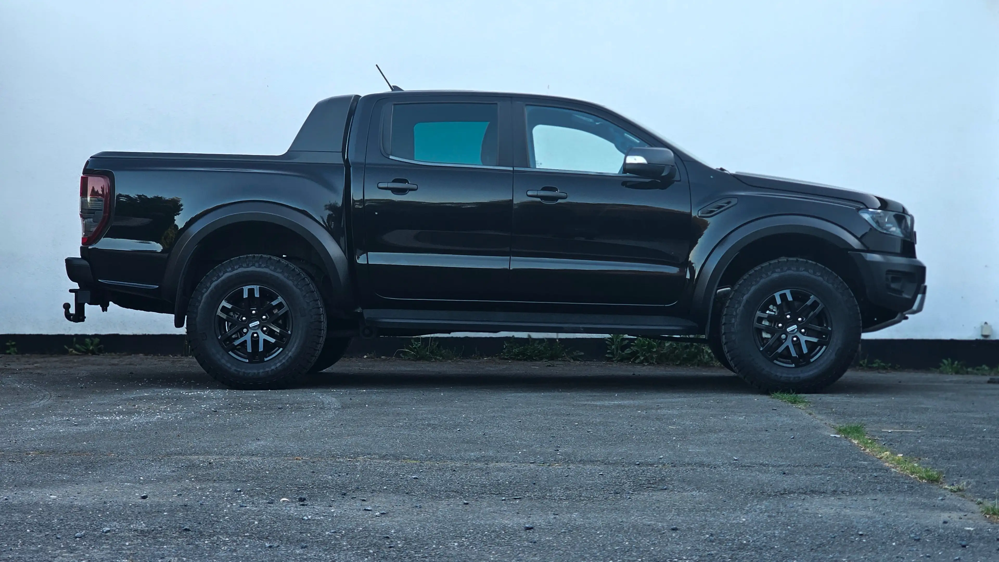 Ford Ranger Raptor BLACK EDITION *FULL OPTION — photo 3