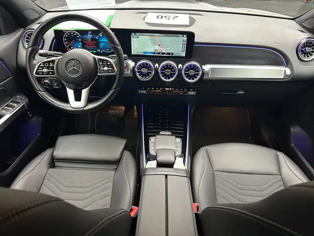 Mercedes-Benz Eqb view 12