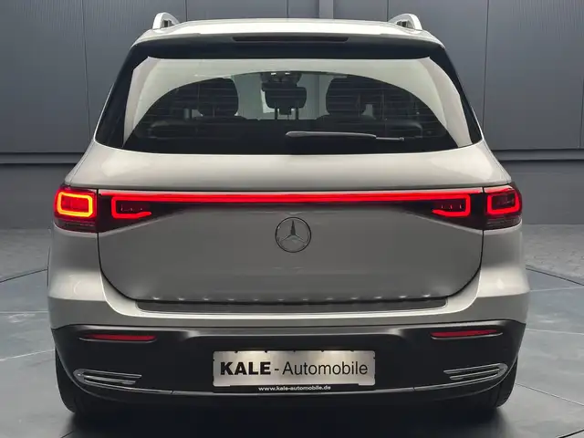Mercedes-Benz Eqb view 4