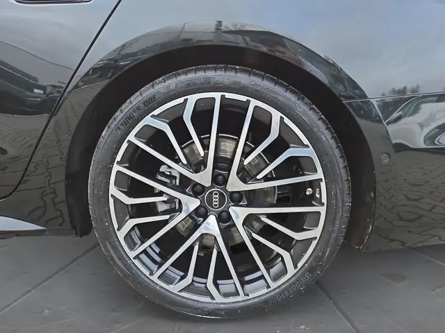 Audi A6 view 15