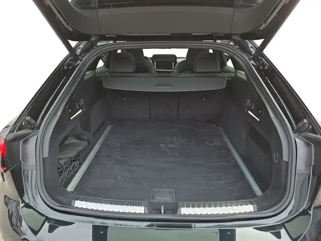 Audi A6 view 14