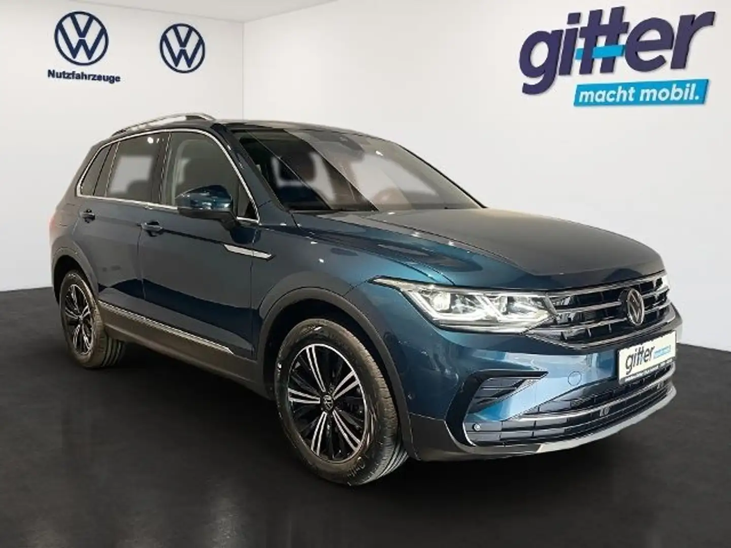 Volkswagen Tiguan 2.0 TDI ELEGANCE MATRIX PANNO AHK SPORT P Blauw - 2