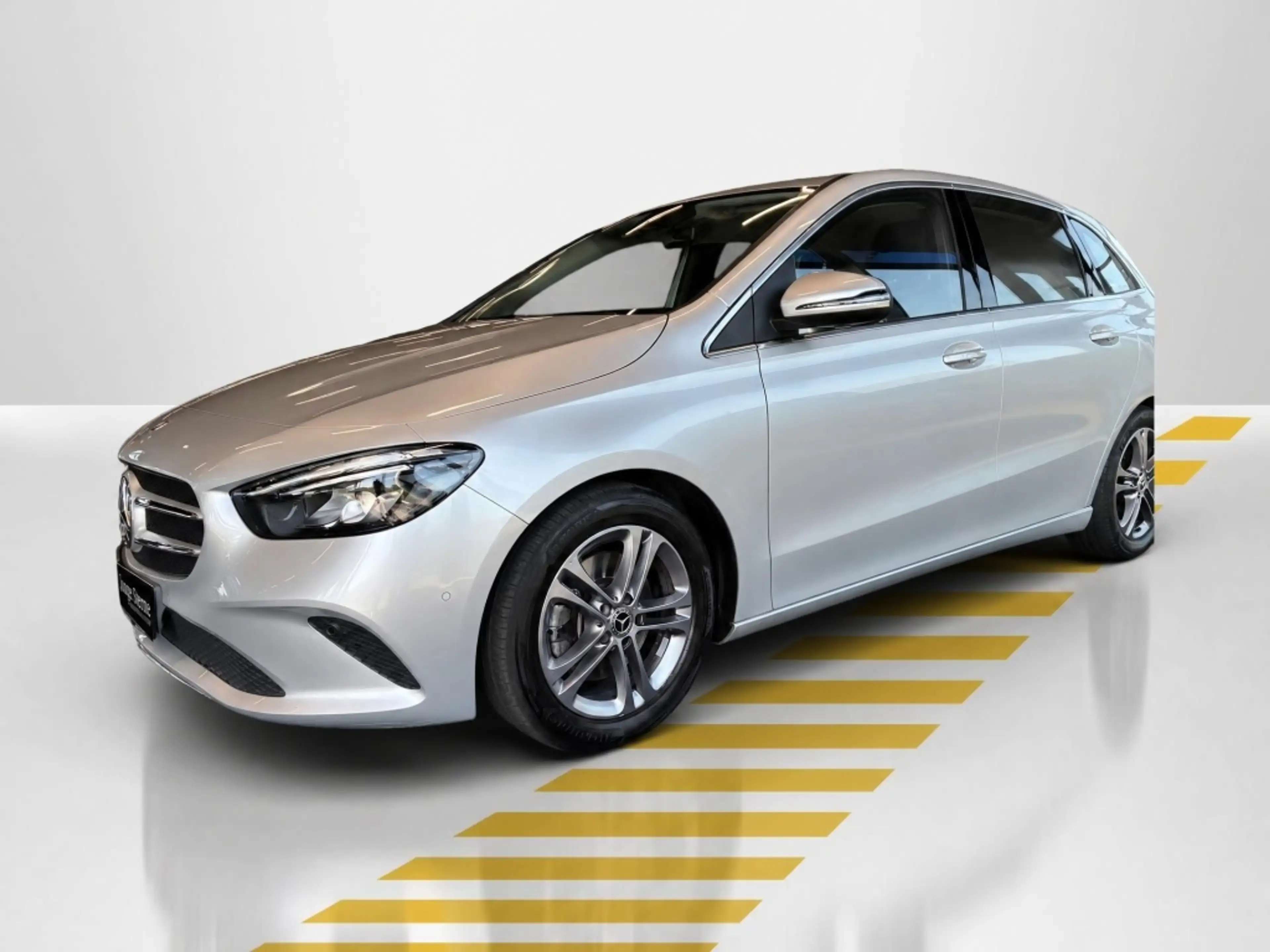 Mercedes-Benz B 220 4M PROGRESSIVE KAMERA SHZ NAVI+ TEMPO LED — photo 3
