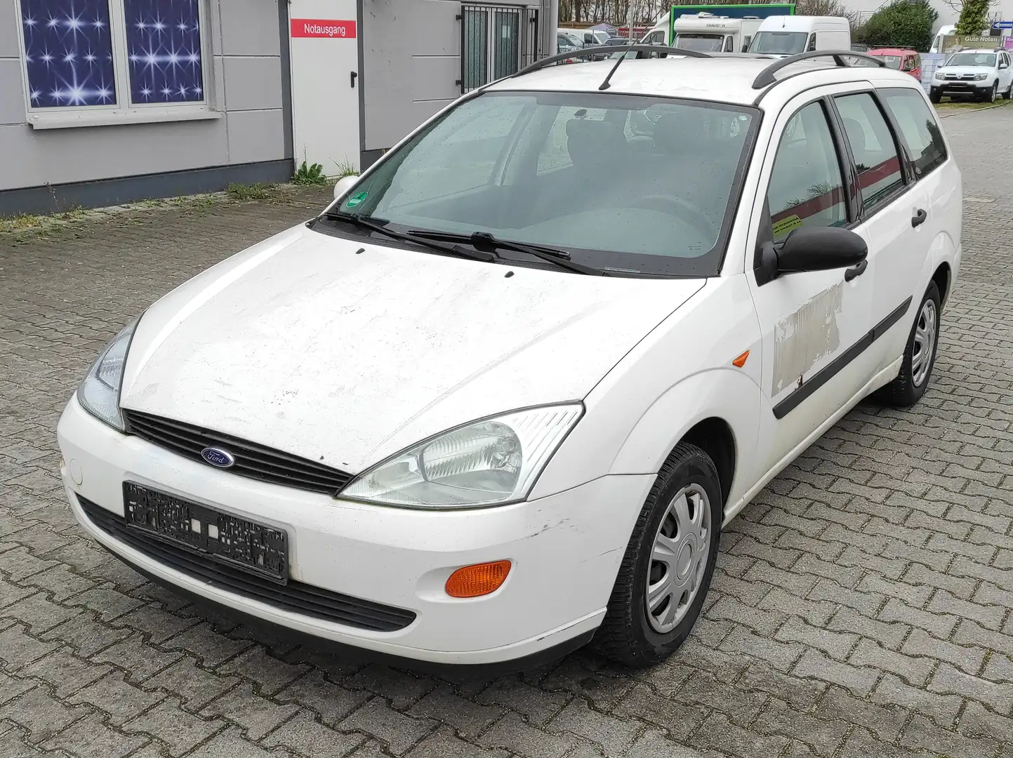 Ford Focus 1.8 DIESEL KOMBI *TÜV 11-24* 8-RÄDER SERVO Weiß - 1