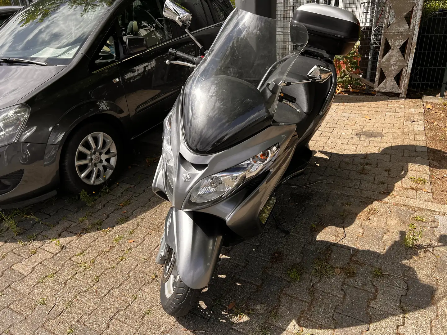Suzuki Burgman 400 - 2