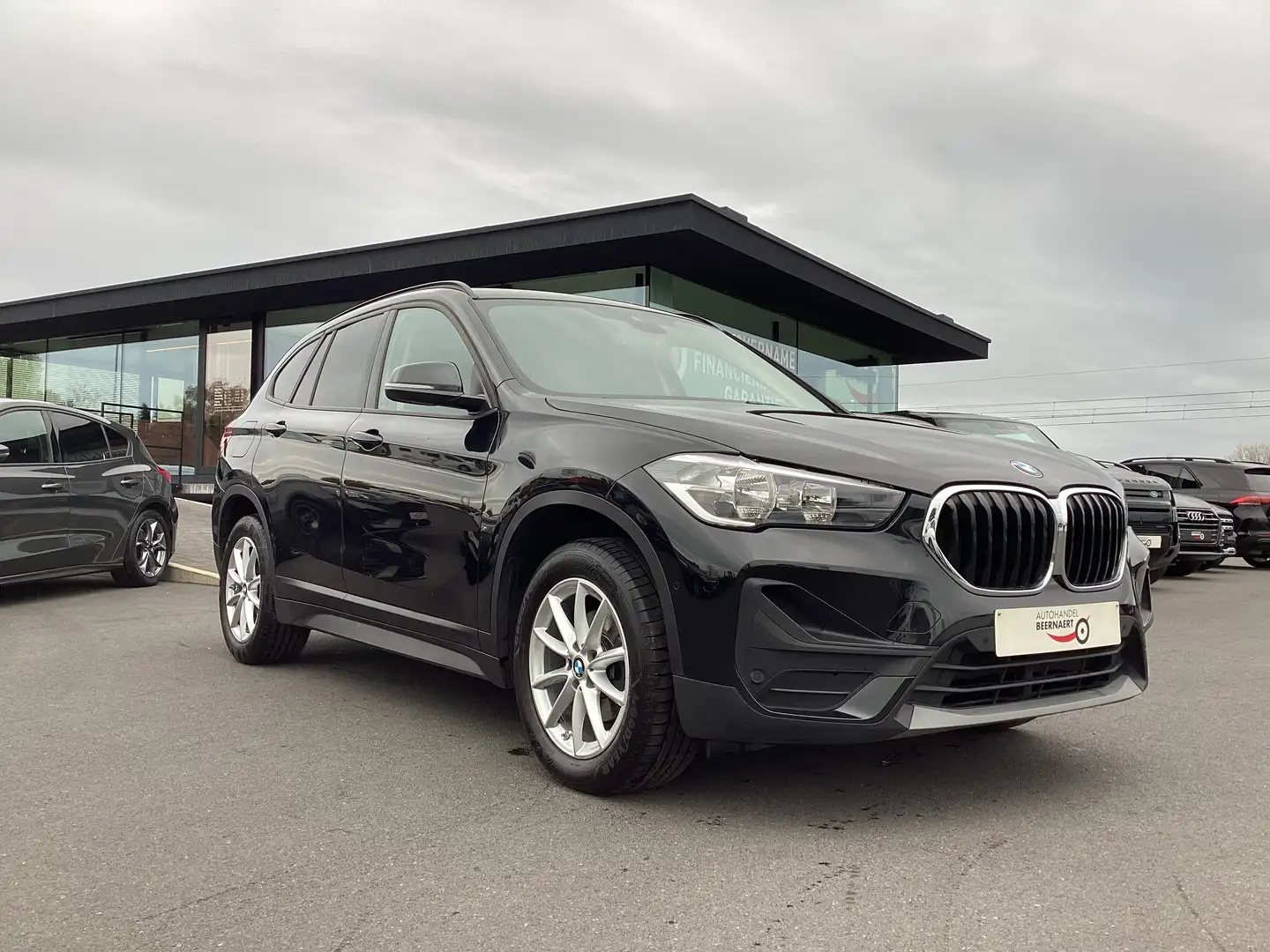 BMW X1 1.5D/1steEig/114000km/Cam&Pdc/Cruise/Alu/Navi Negro - 1